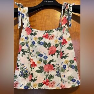 Old Navy Floral top size M